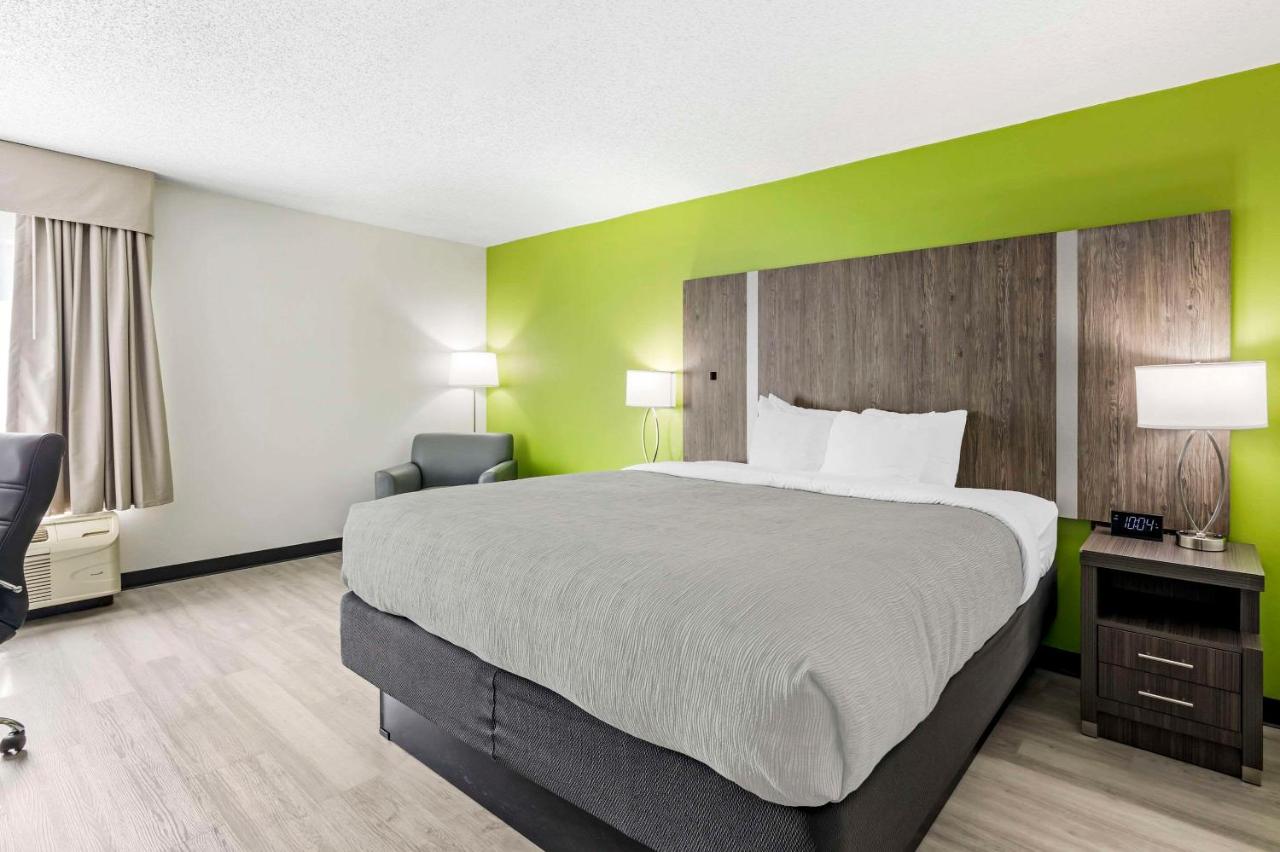 Quality Inn Clarksville - Exit 11