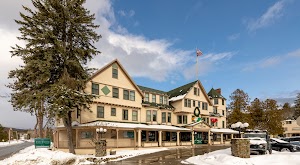 New Hampshire Hotels with Jacuzzi in Room