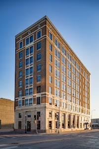 South Dakota Hotels with Jacuzzi in Room