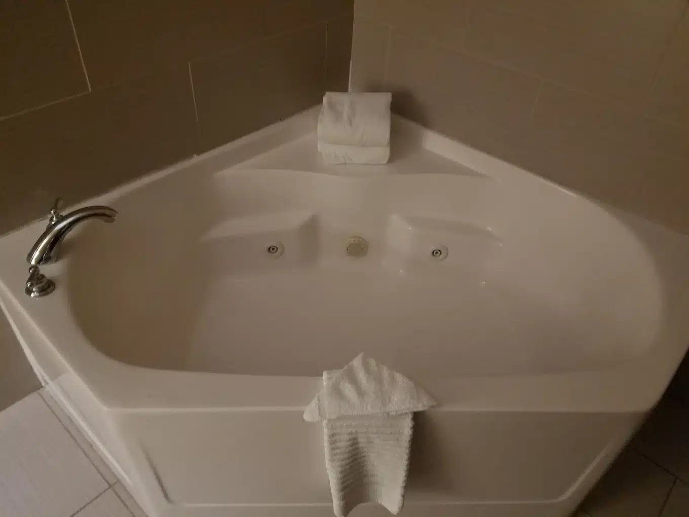 Comfort Suites Lawton Near Fort Sill has Jacuzzi suites