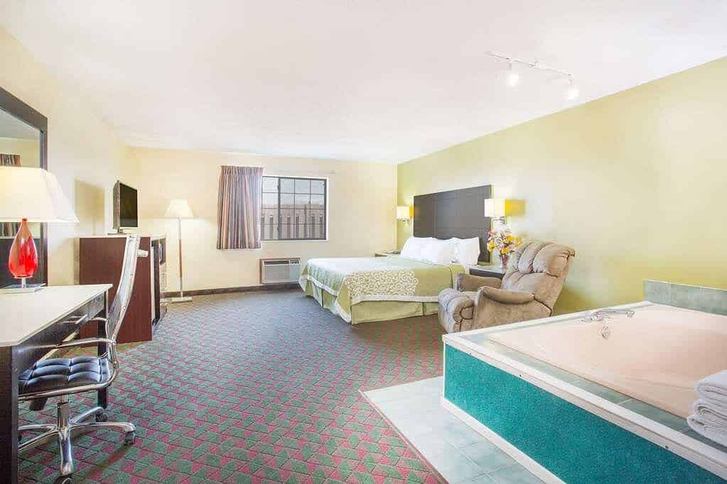 Days Inn by Wyndham Lexington NE has Jacuzzi suites
