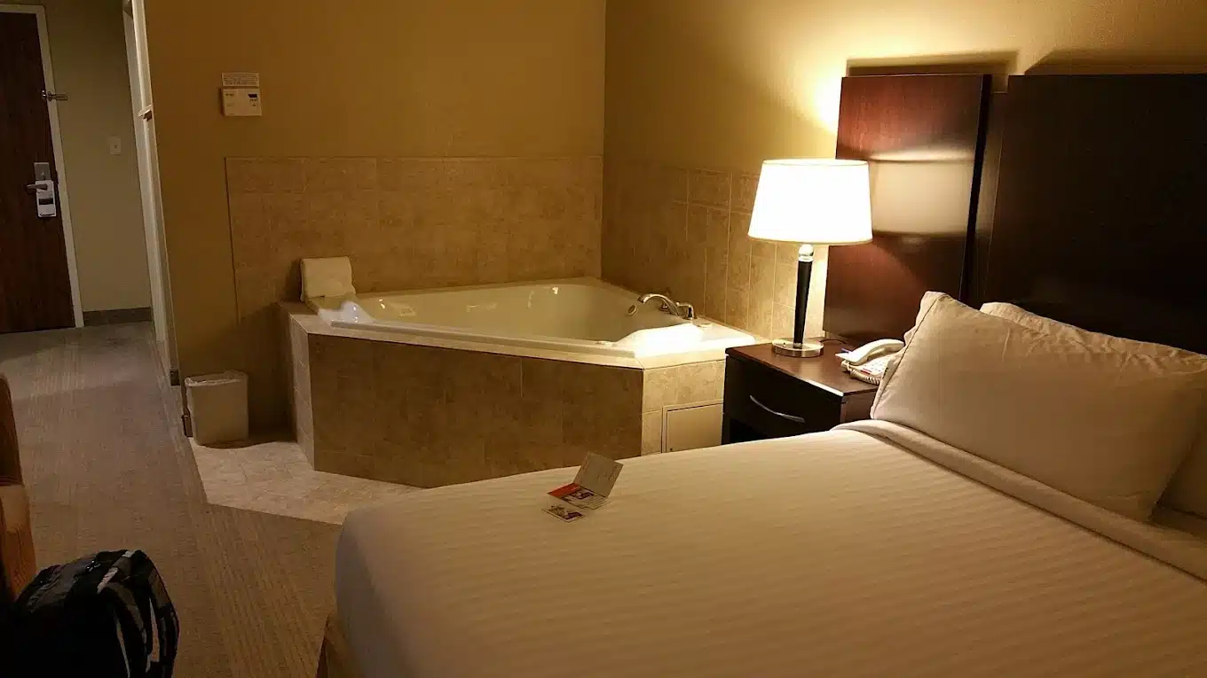 Holiday Inn Express Hotel & Suites Muskogee