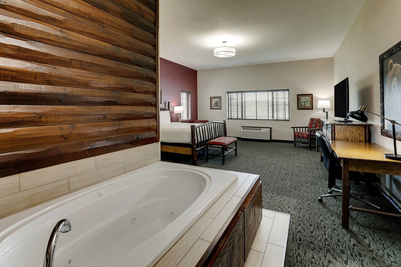 Stoney Creek Hotel Kansas City - Independence has Jacuzzi suites