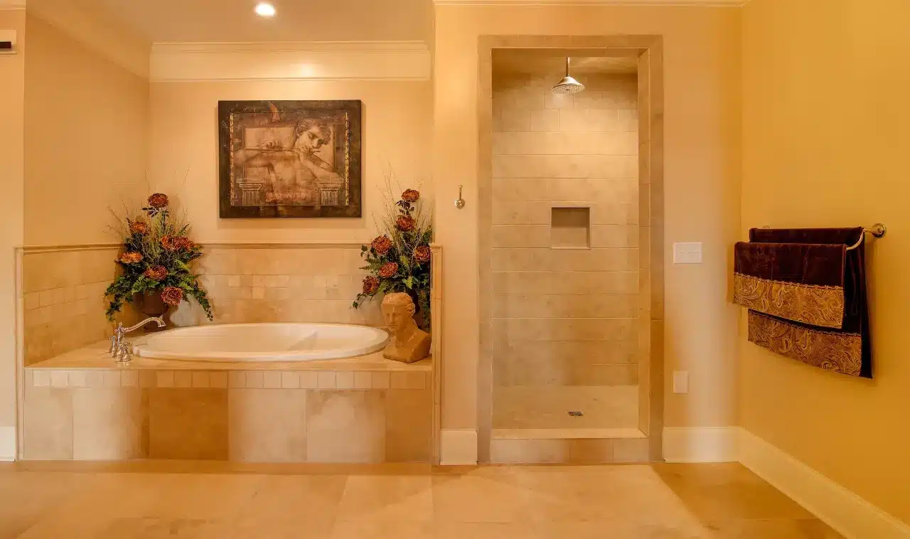 Belle Air Mansion And Inn has suites with private hot tub