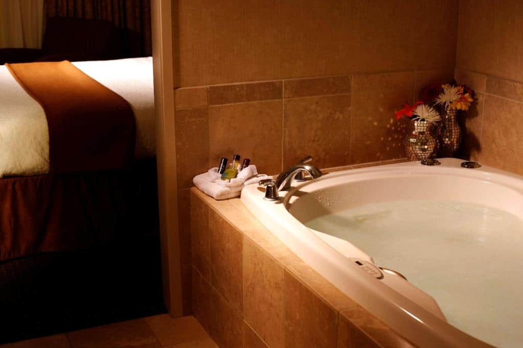 Embassy Suites by Hilton Lubbock has Jacuzzi suites