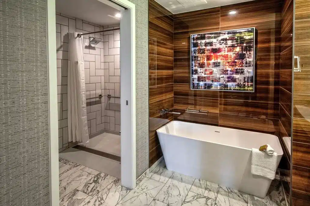 Hilton Franklin Cool Springs has suites with private spa tub