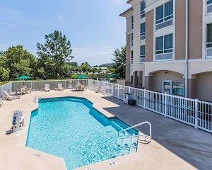 Valdosta Hotels with Jacuzzi in Room