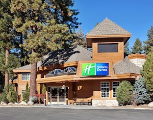 Lake Tahoe Hotels with Jacuzzi in Room