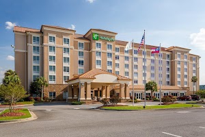 Valdosta Hotels with Jacuzzi in Room