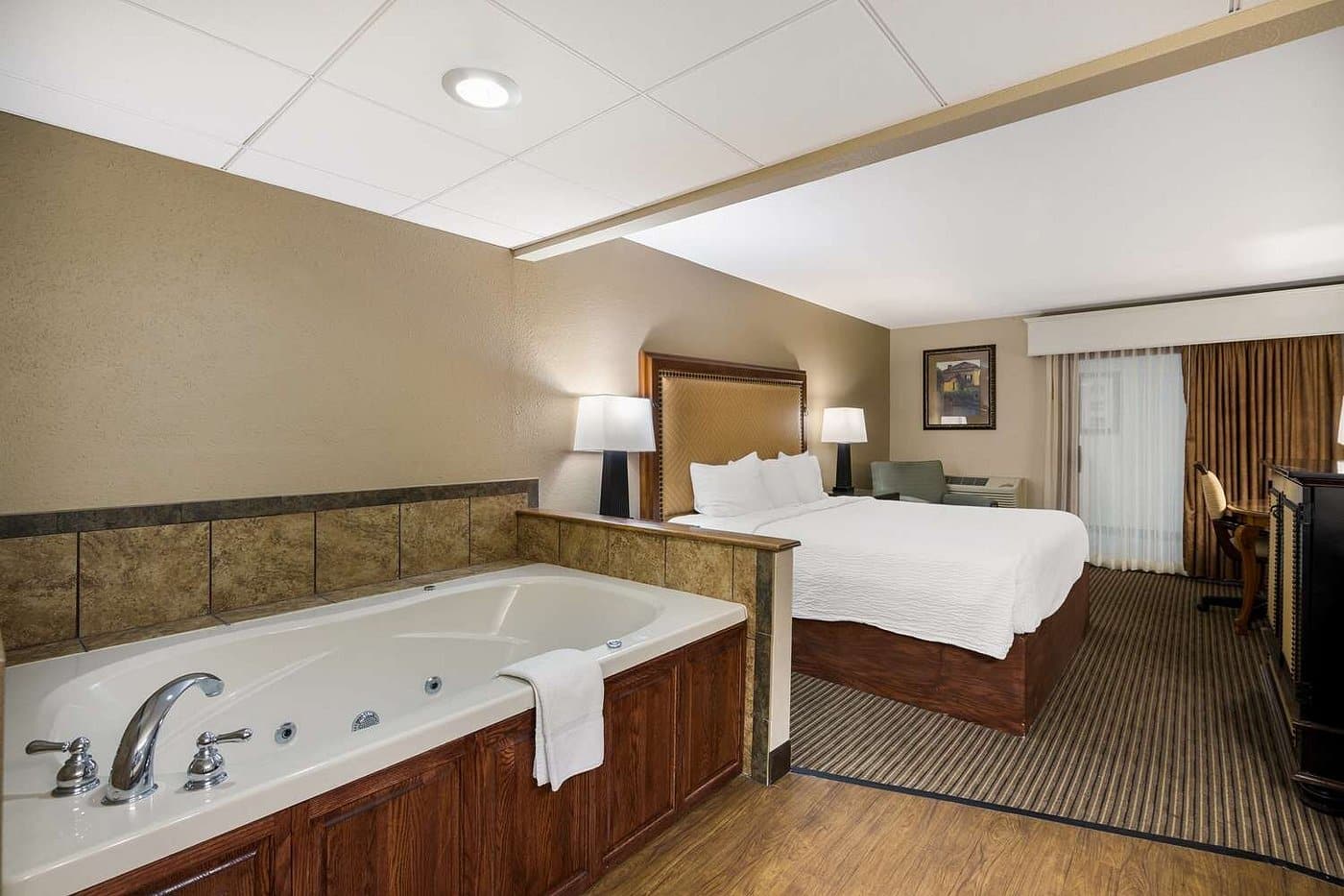 Revel Hotel Minot has Jacuzzi in room