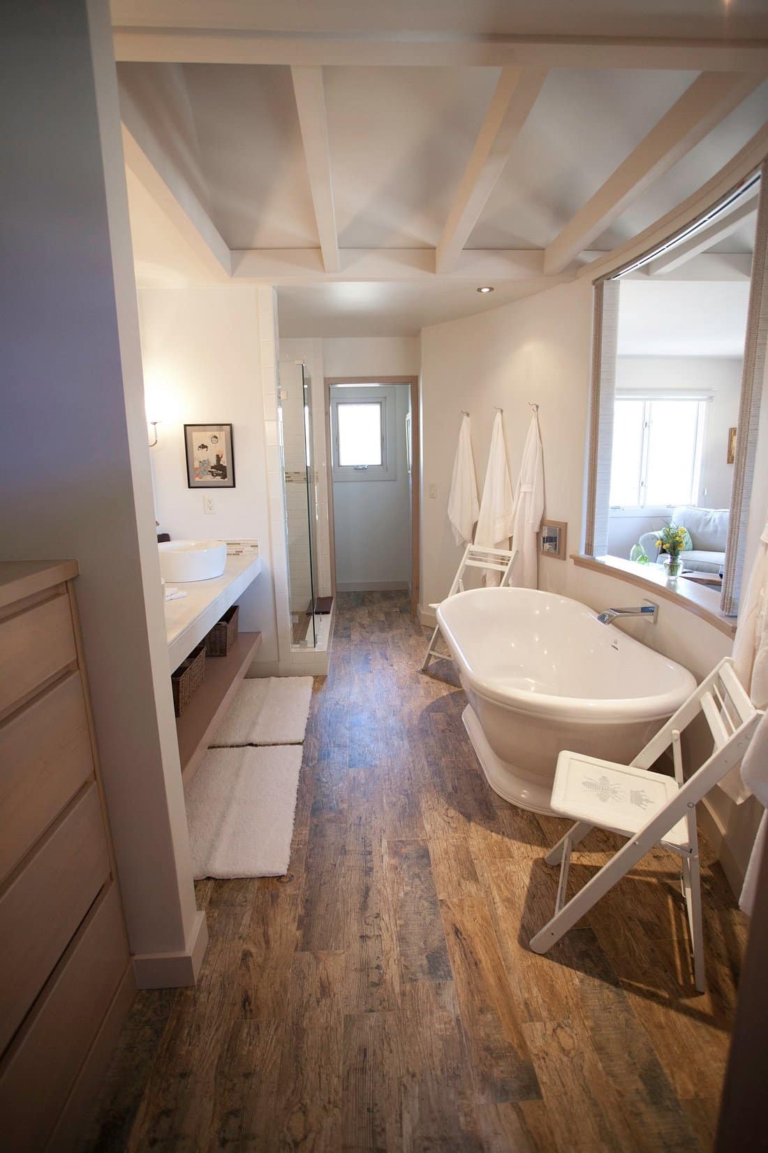 Refugio Paso Robles has room with private claw foot tub