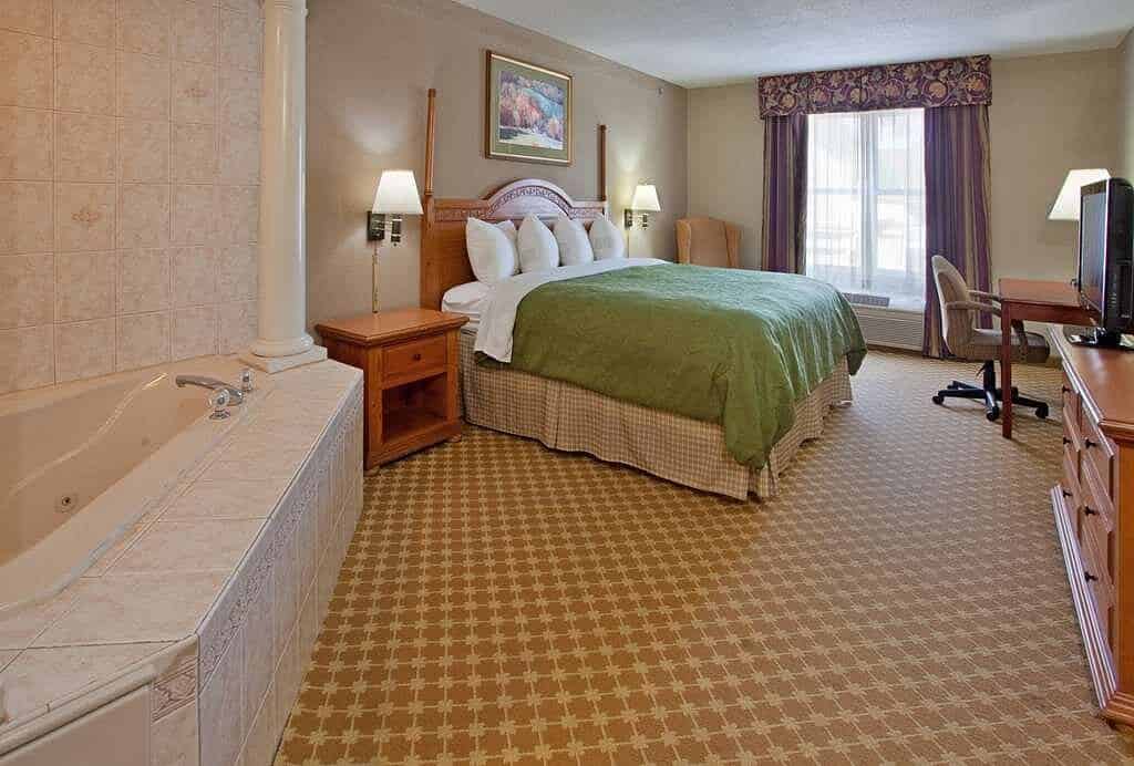 Sant Pere Homes has Jacuzzi suites