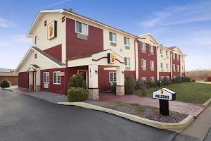 Joplin Hotels with Jacuzzi Suites