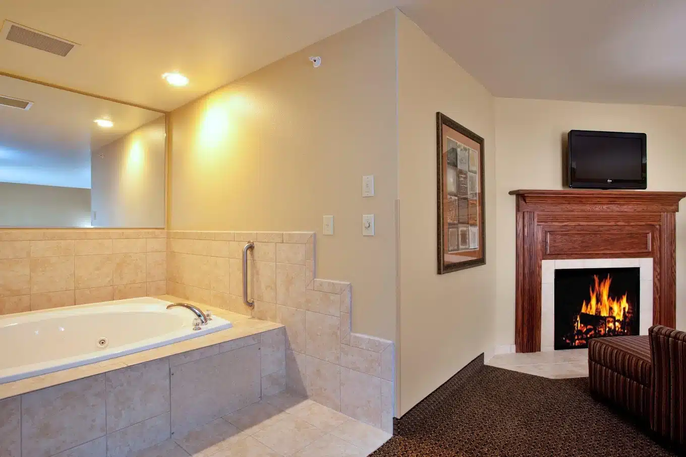 Holiday Inn Express & Suites Lewisburg