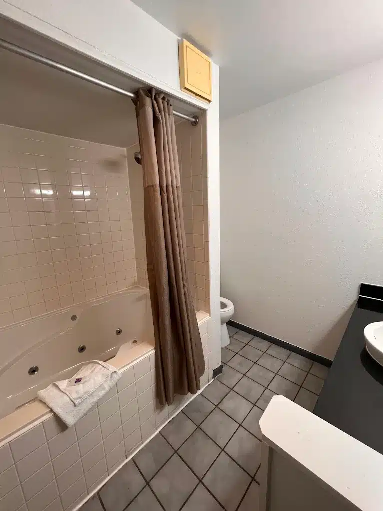 Motel 6 Grand Rivers