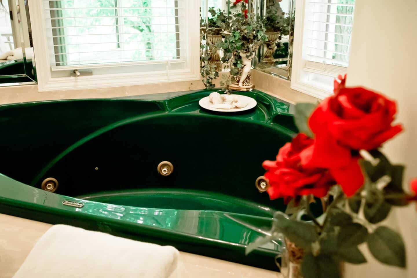 Wildflowers Farm Bed and Breakfast has jacuzzi suites