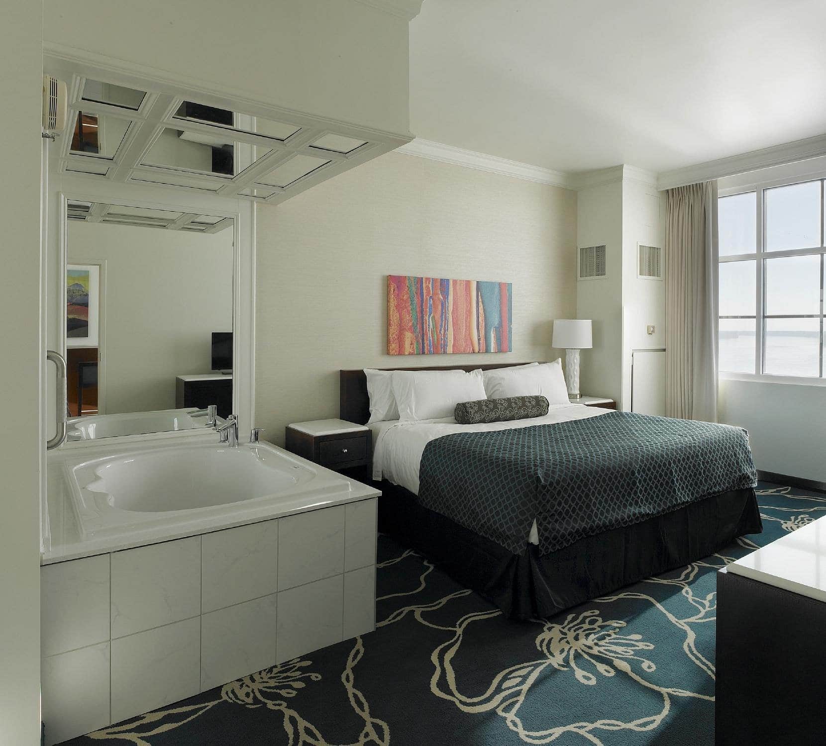 Bally’s Evansville Casino & Hotel has jacuzzi suites