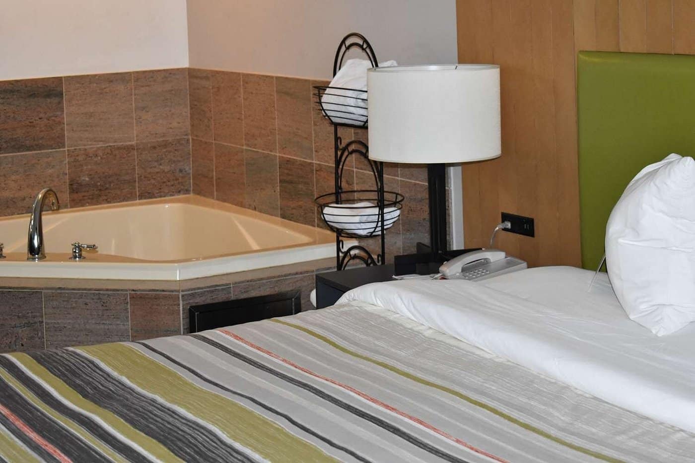 Country Inn & Suites by Radisson