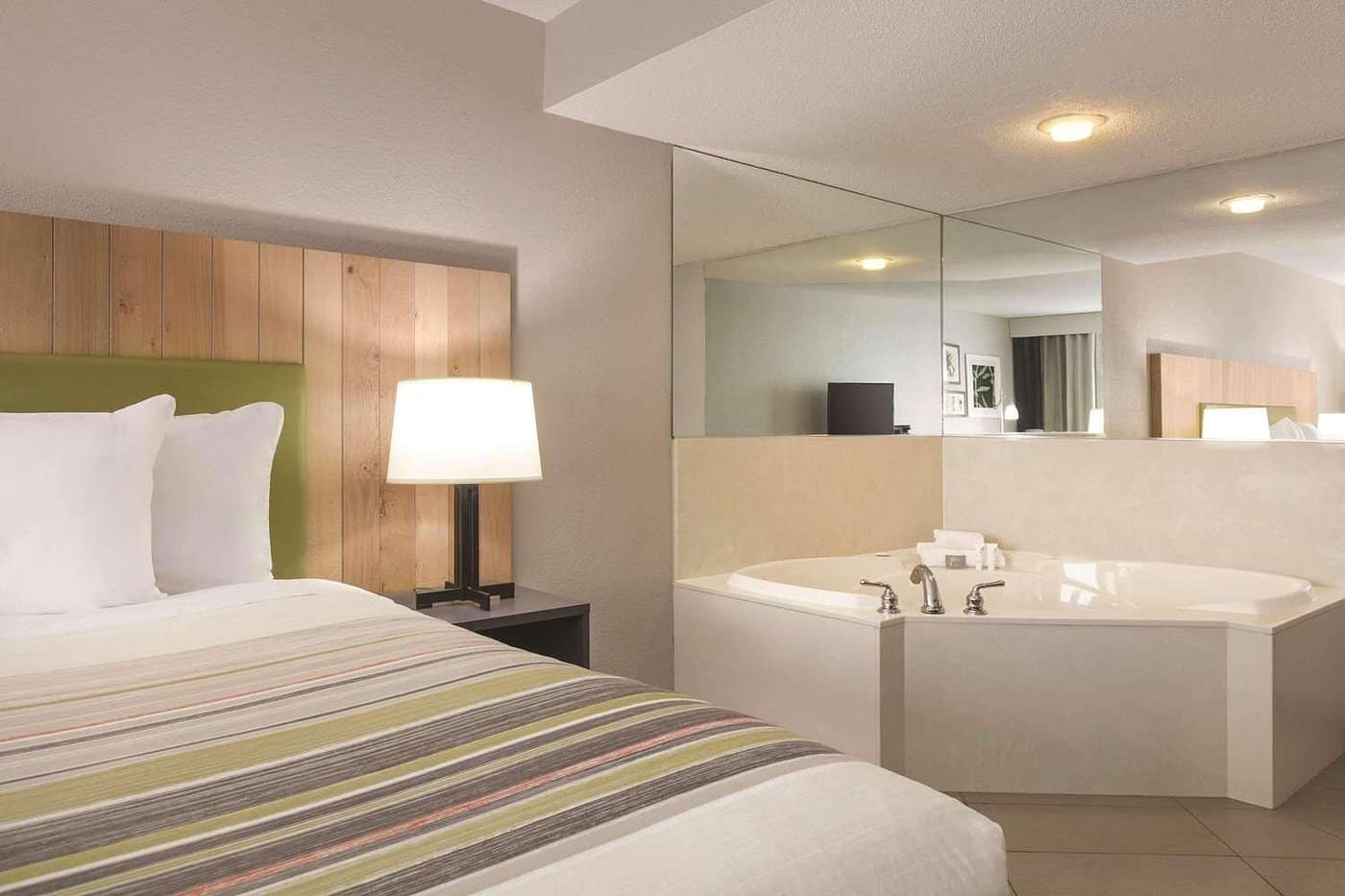 Country Inn & Suites by Radisson