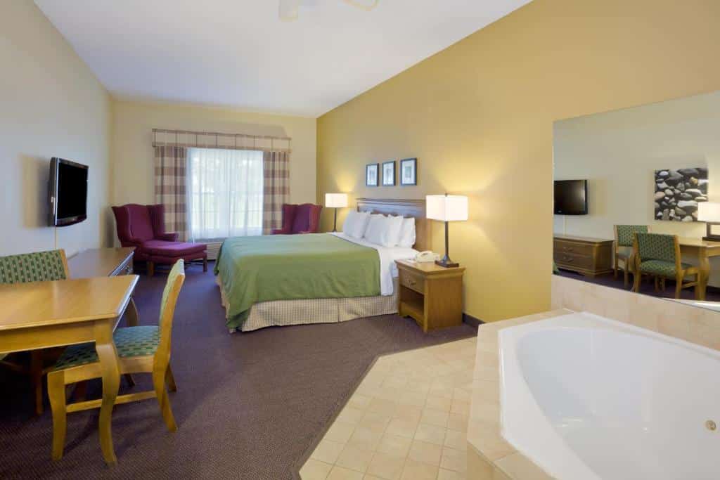 Country Inn & Suites by Radisson