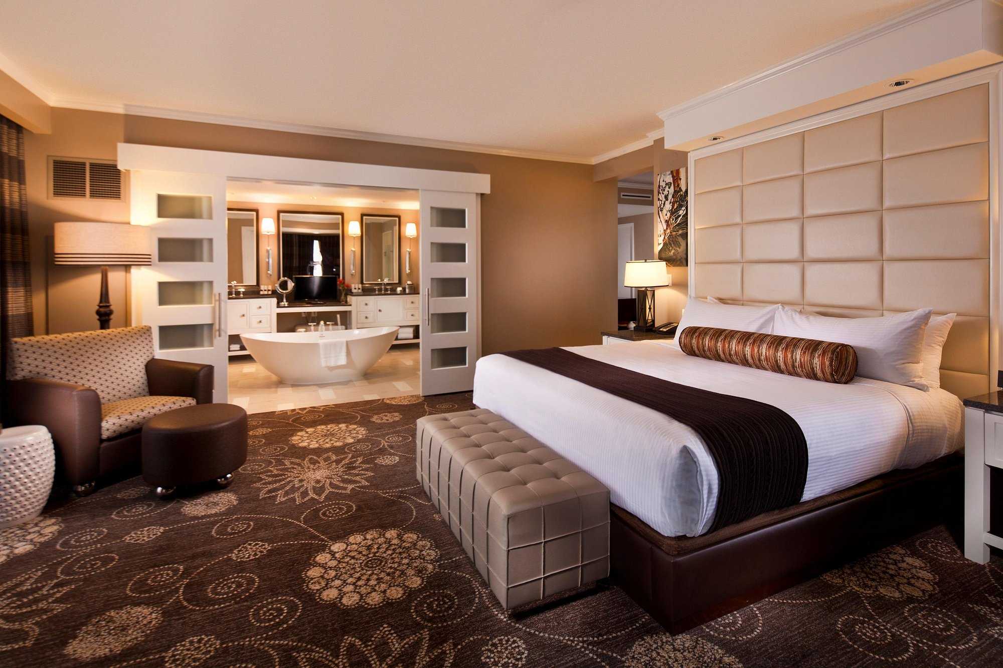 Golden Nugget Lake Charles has suites with private spa tub