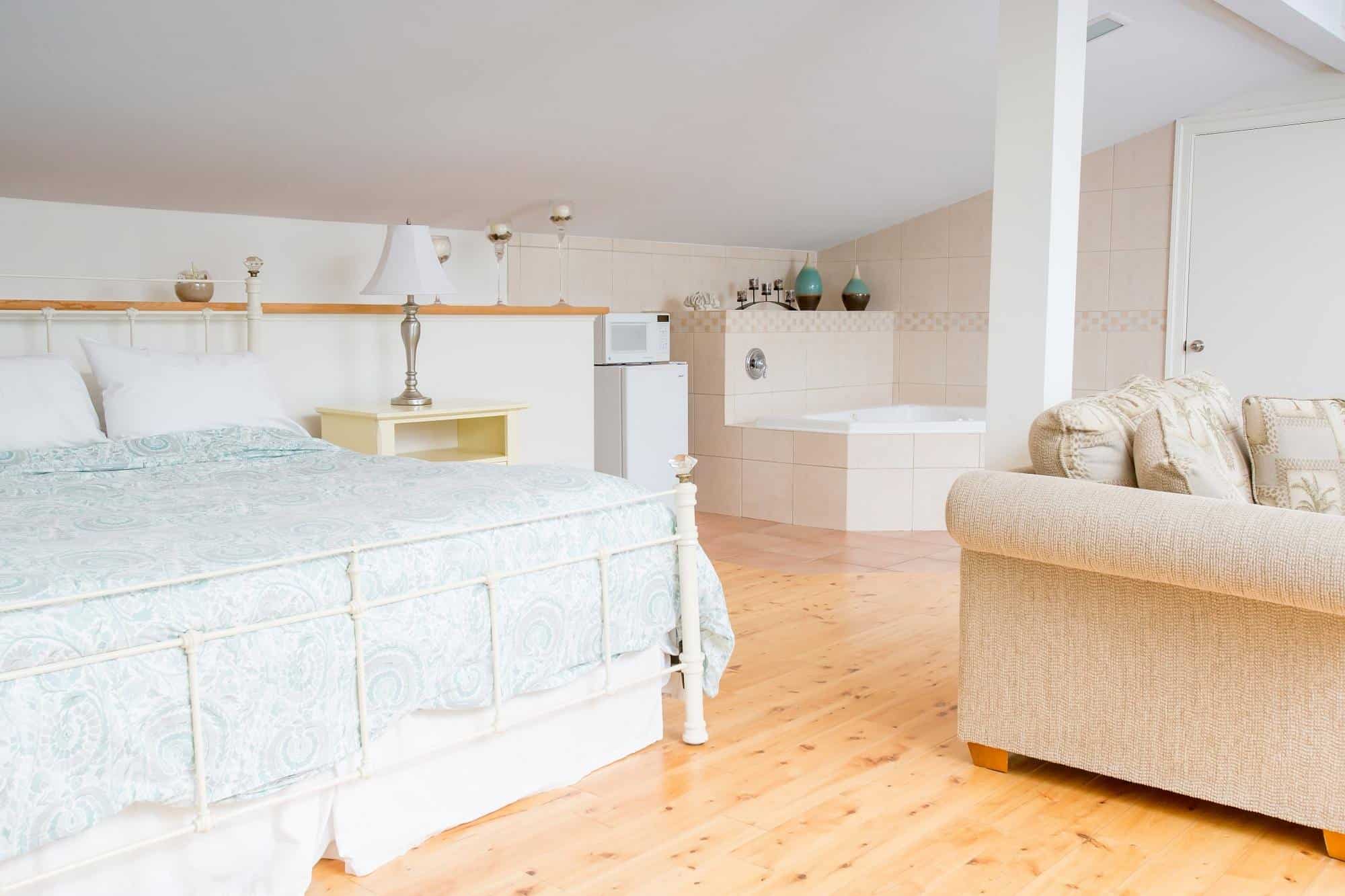 Grand Hotel of Cape May has jacuzzi suites