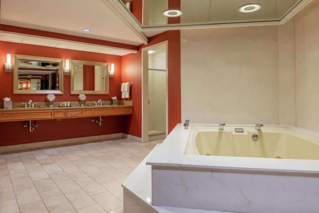 Hilton Bellevue has jacuzzi suites