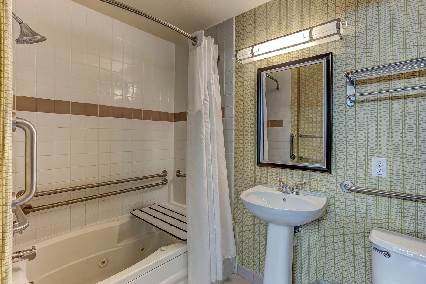 Holiday Inn Express & Suites Montrose - Black Canyon Area By IHG has jacuzzi suites