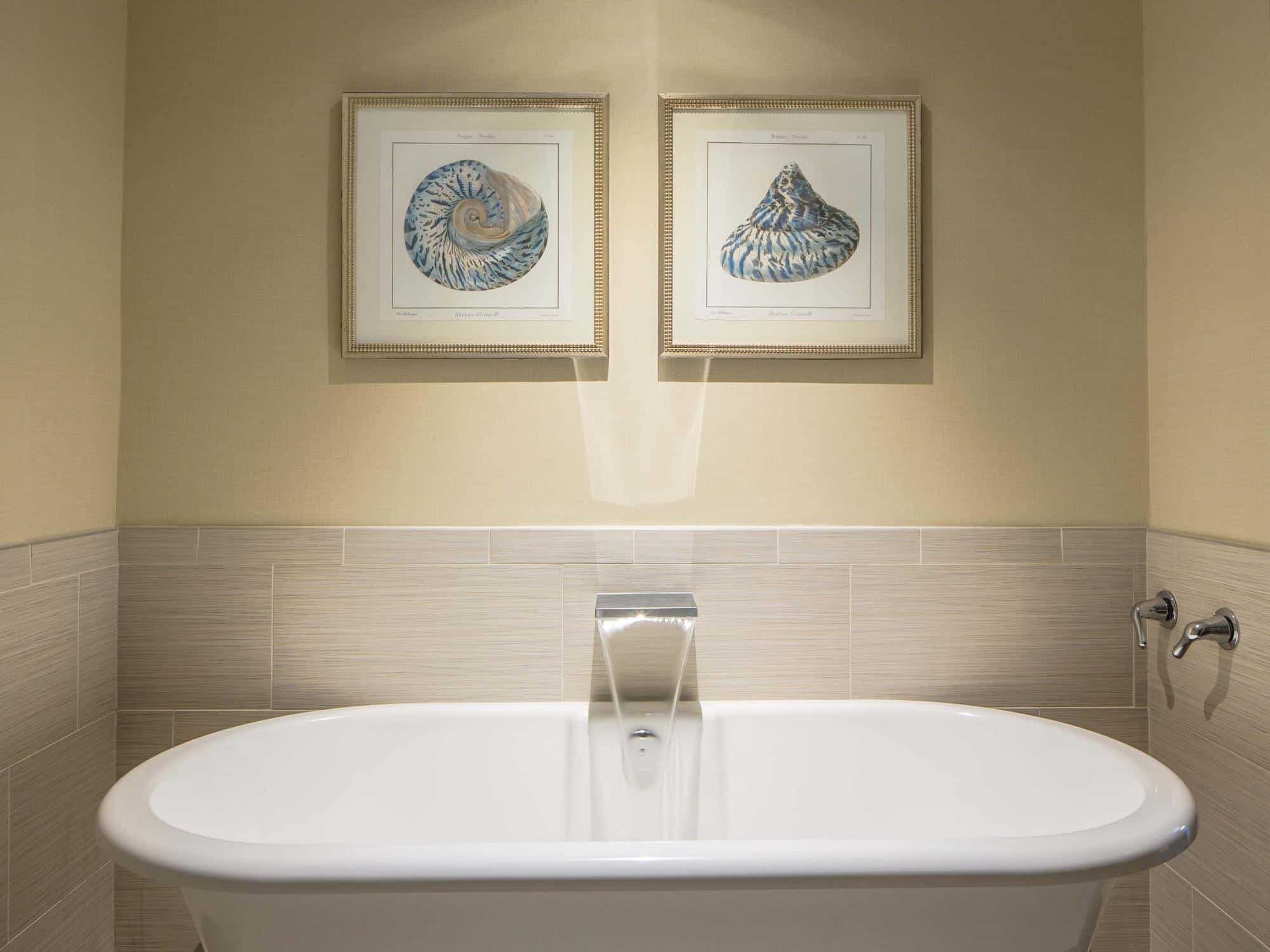 Margaritaville Resort Casino has suites with private spa tub
