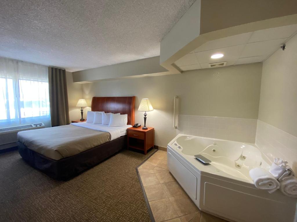 Mountainview Lodge and Suites Bozeman Montana has jacuzzi suites