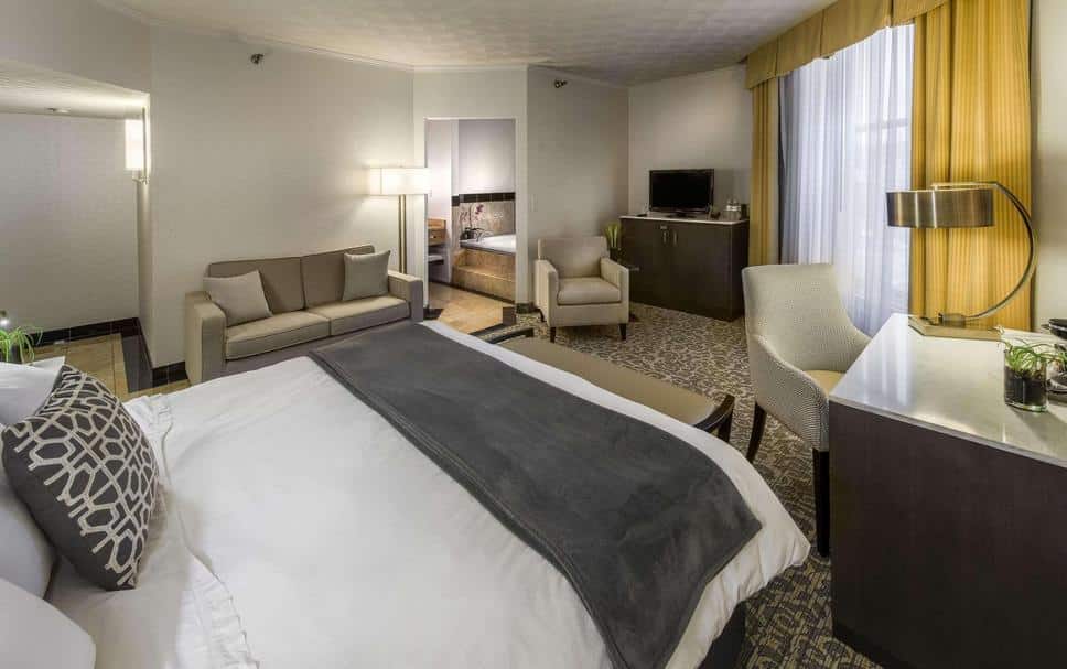 Radisson Lackawanna Station Hotel Scranton has jacuzzi suites