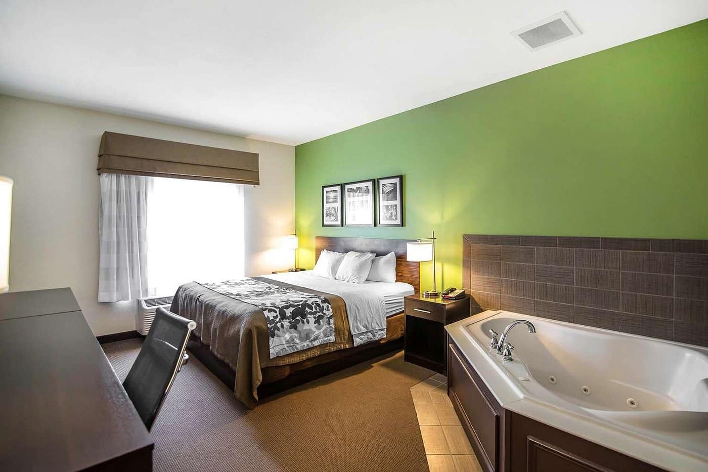 Sleep Inn Haysville has jacuzzi suites