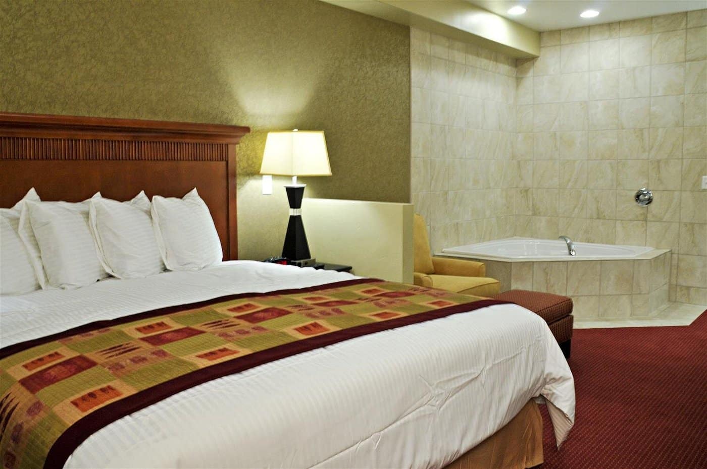 Best Western Plus Layton Park Hotel has jacuzzi suites