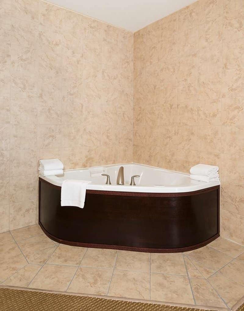Hampton Inn & Suites Abilene I-20 has jacuzzi suites
