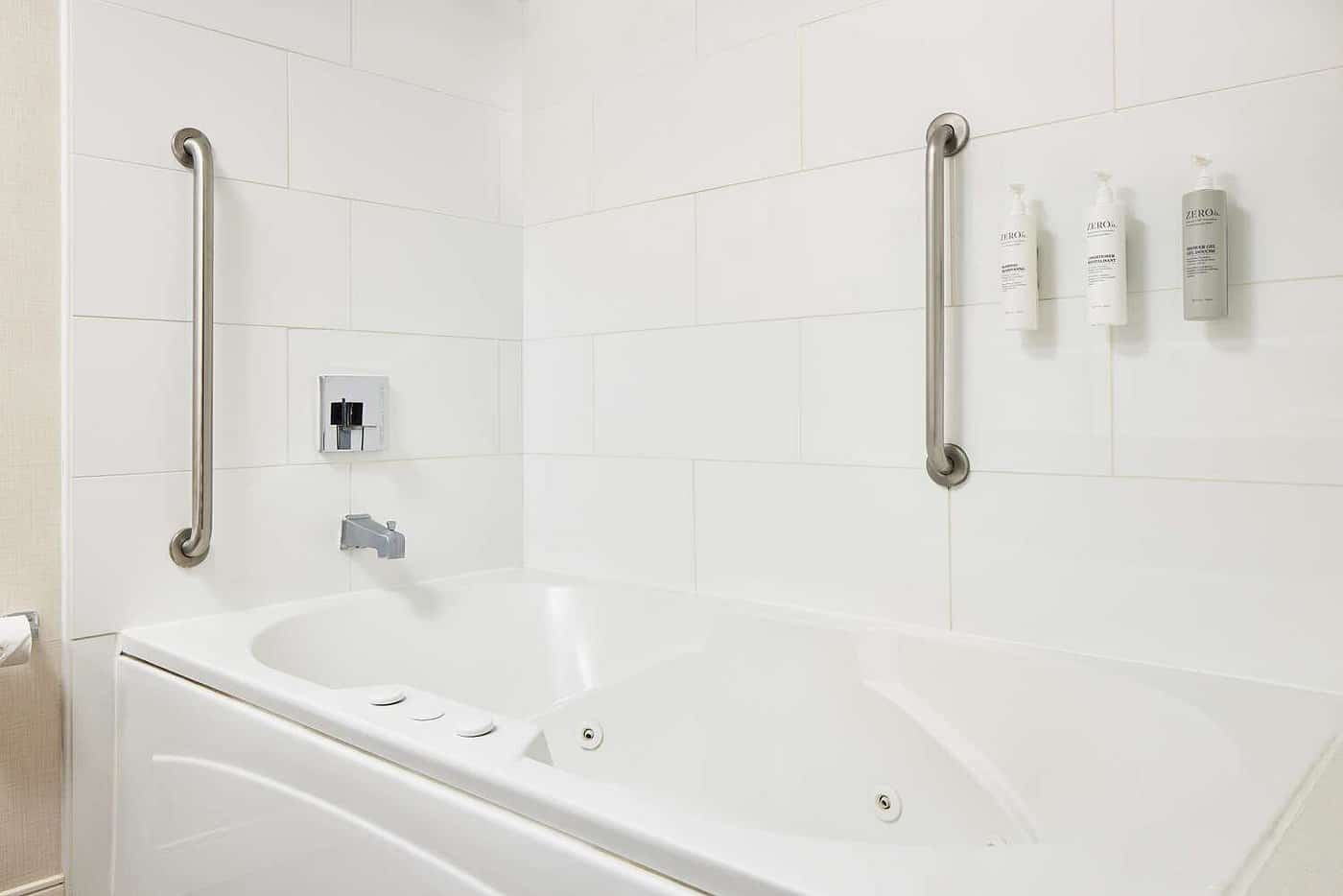 Hampton Inn Taos has jacuzzi suites