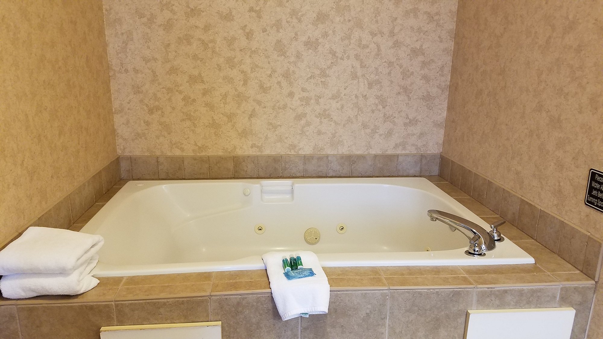 Holiday Inn Express & Suites Albany