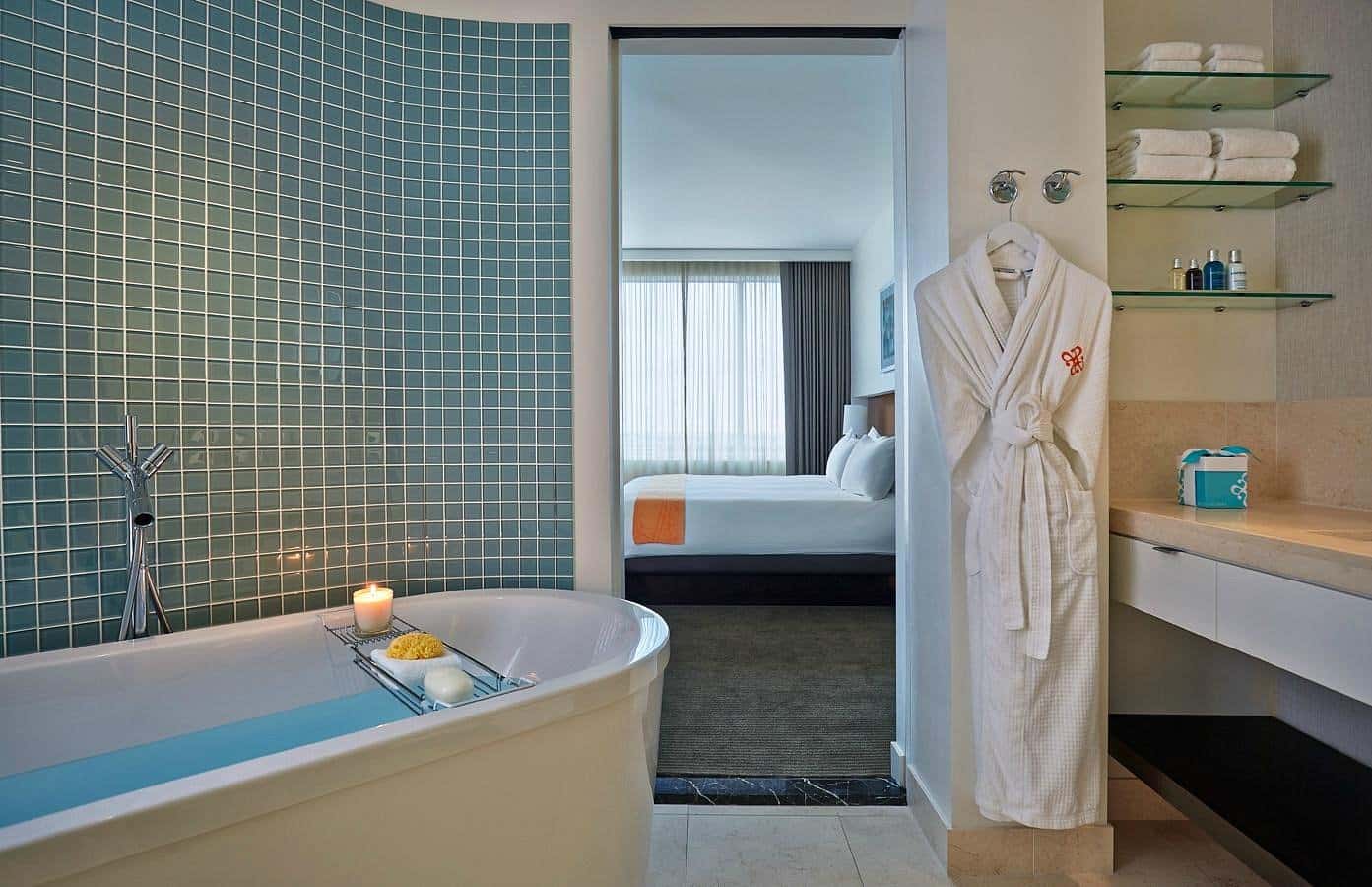 Hotel Arista has suites with private spa tub