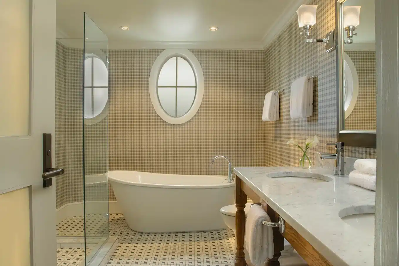 Kimpton Taconic Hotel has suites with private spa tub