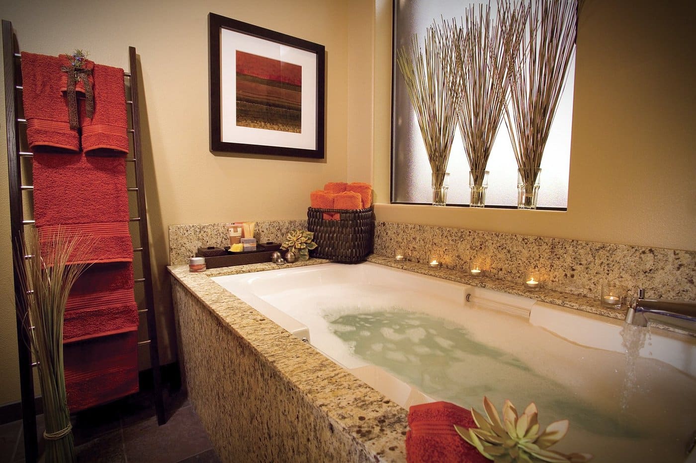 Red Mountain Resort St. George has jacuzzi suites