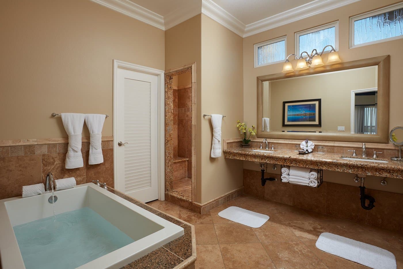 Carter Estate Winery and Resort has jacuzzi suites