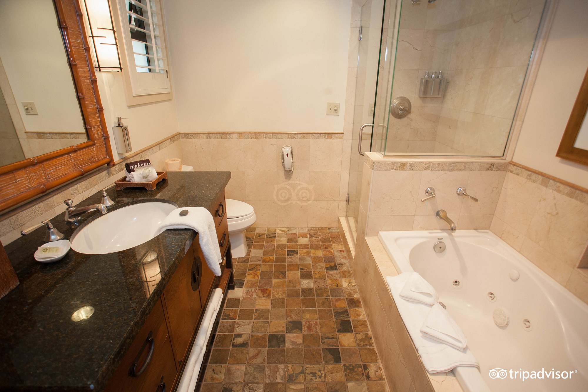 Tradewinds Carmel has jacuzzi suites